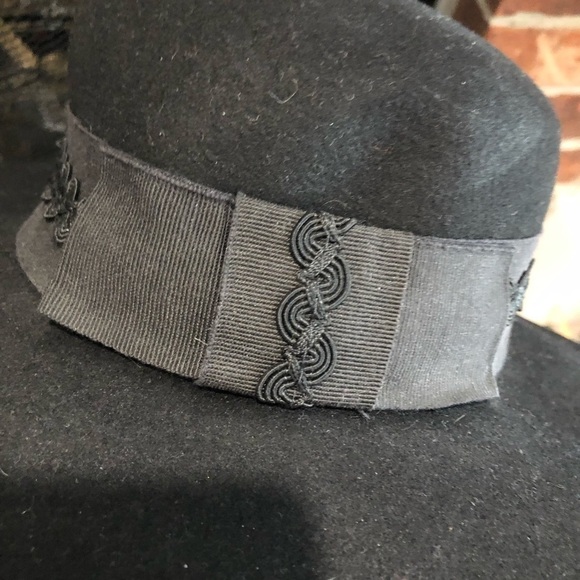 BLACK wool hat with brim. Made in Italy. Vintage. OS - Picture 3 of 4